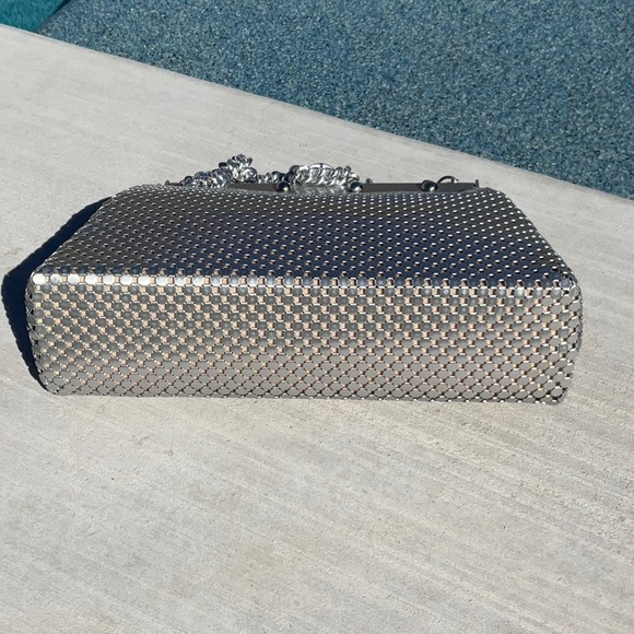 Whiting And Davis Silver Chainmail Satchel - Picture 9 of 16